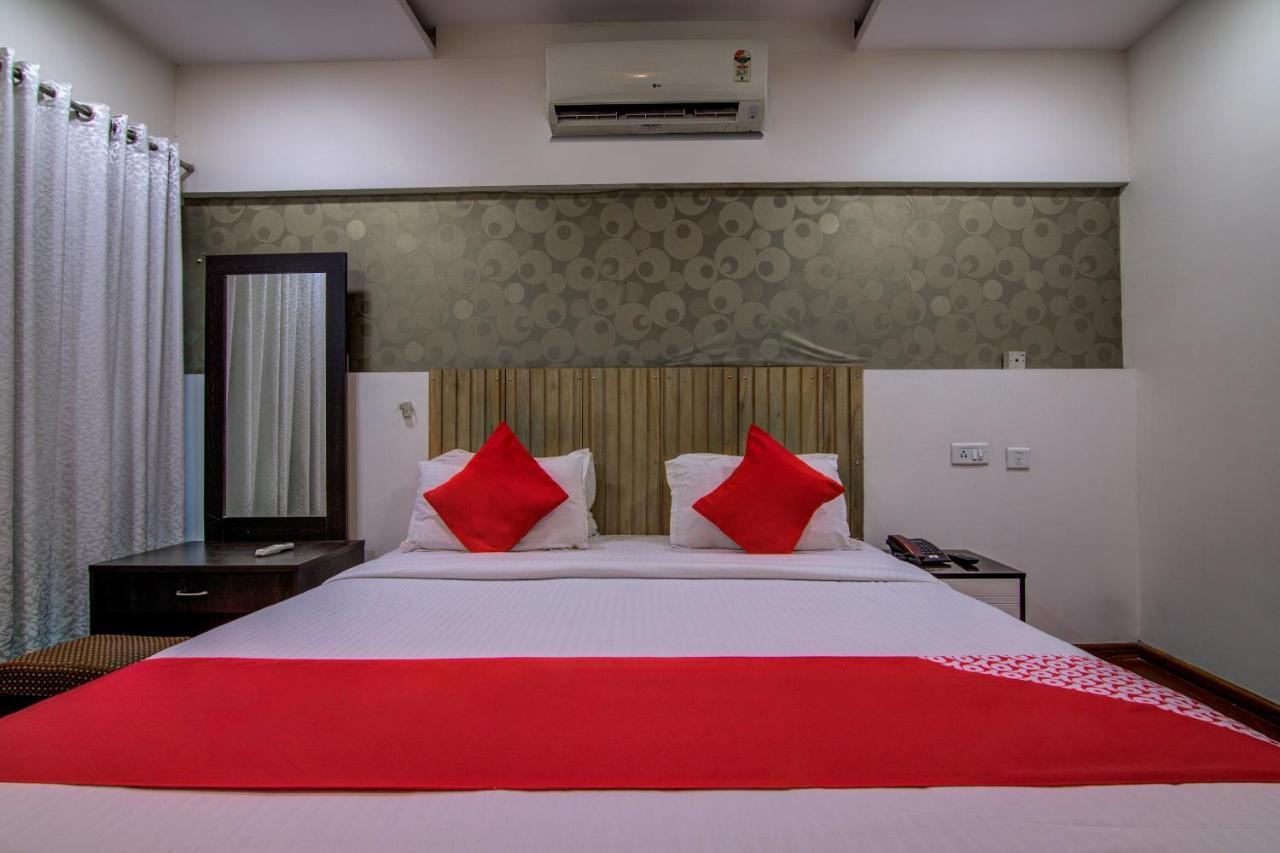 Oyo Hotel 55 Lawsons Bay Jalāripeta المظهر الخارجي الصورة